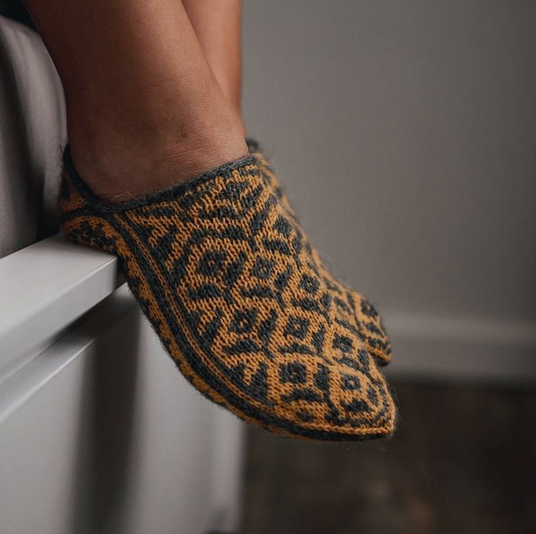 [Ольга Майская] [olga_mayskay] Следки "slippers_may_clover" (2022)