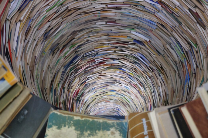 [Вера Сердечная] [Архэ] Закономерности мифологического мышления и строение вымышленных миров (2023)