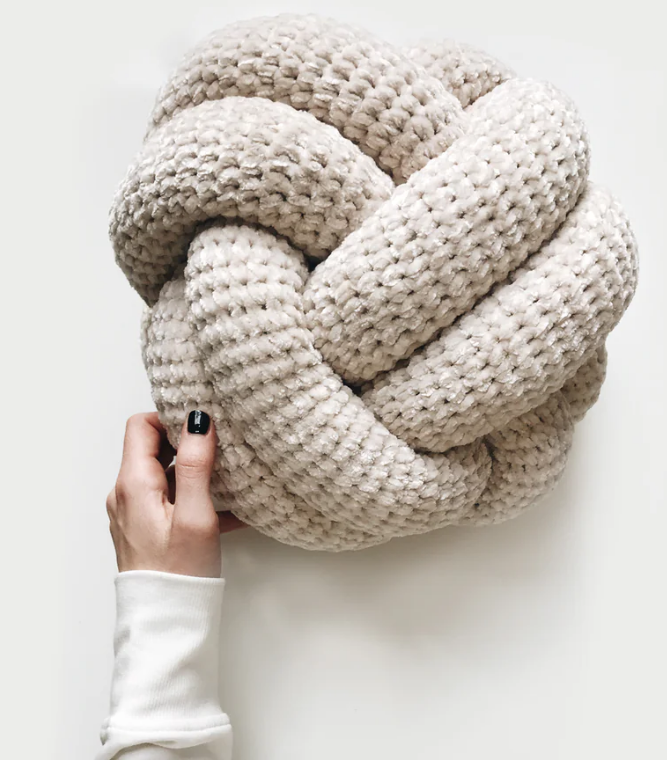 [Debrosse] Подушка Маре (2025)